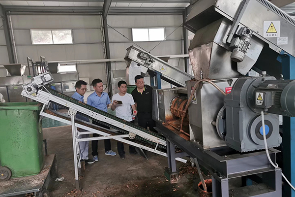 螺旋壓榨機(jī)案例.jpg 螺旋壓榨機(jī)案例.jpg